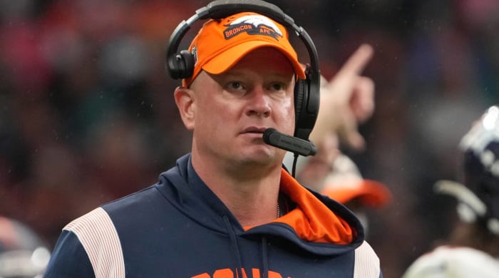 Broncos head coach Nathaniel Hackett looks on while coaching a game vs. the Jacksonville Jaguars.